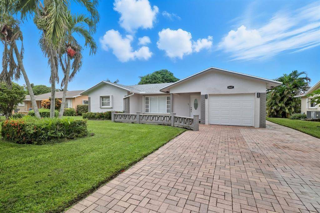 9407 NW 70thTamarac - picture