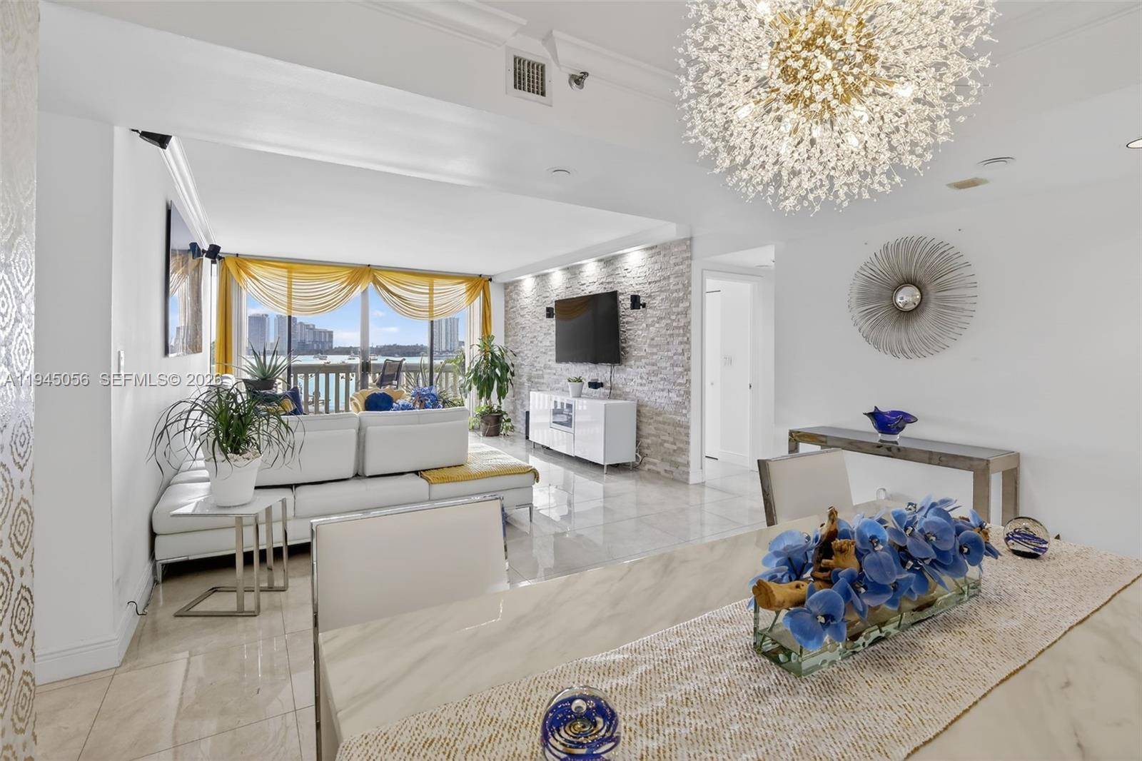 1000 Island BlvdAventura - 1000 ISL BLVD WILLIAMS IS condo unit 312 - picture