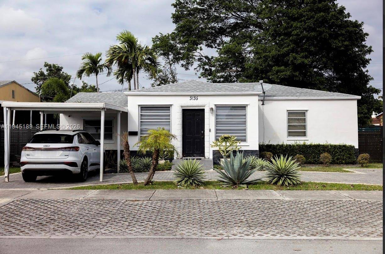 3135 NW 18th StMiami - picture