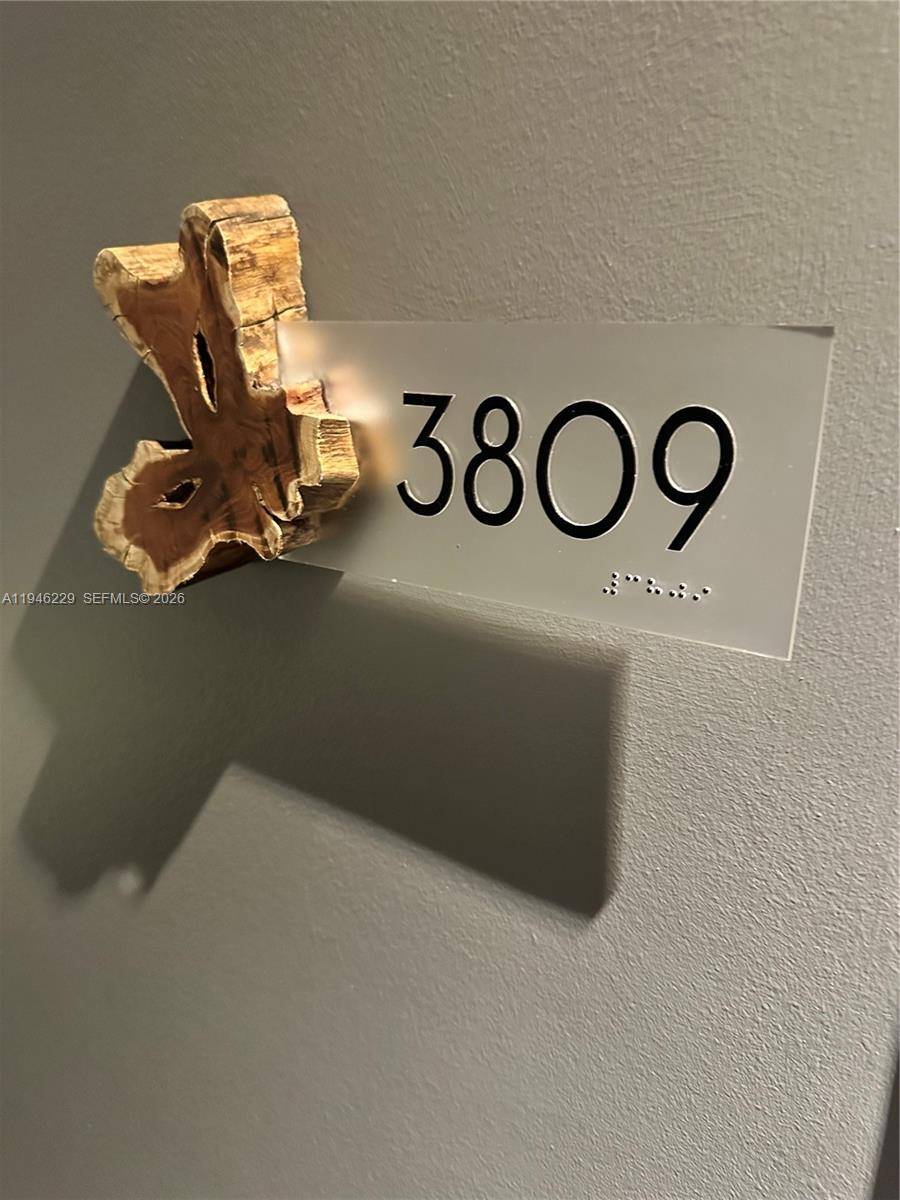 1010 BRICKELL AVEMiami - Condo/Co-Op/Annual,Condo condo unit 3809 - picture