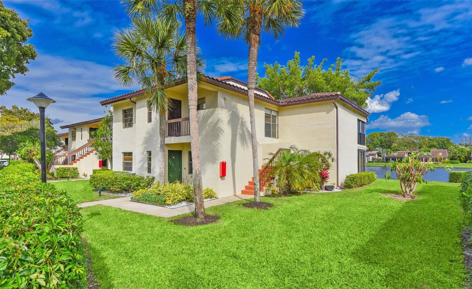 21827 Arriba RealBoca Raton - GLADES OF BOCA LAGO CONDO condo unit L - picture