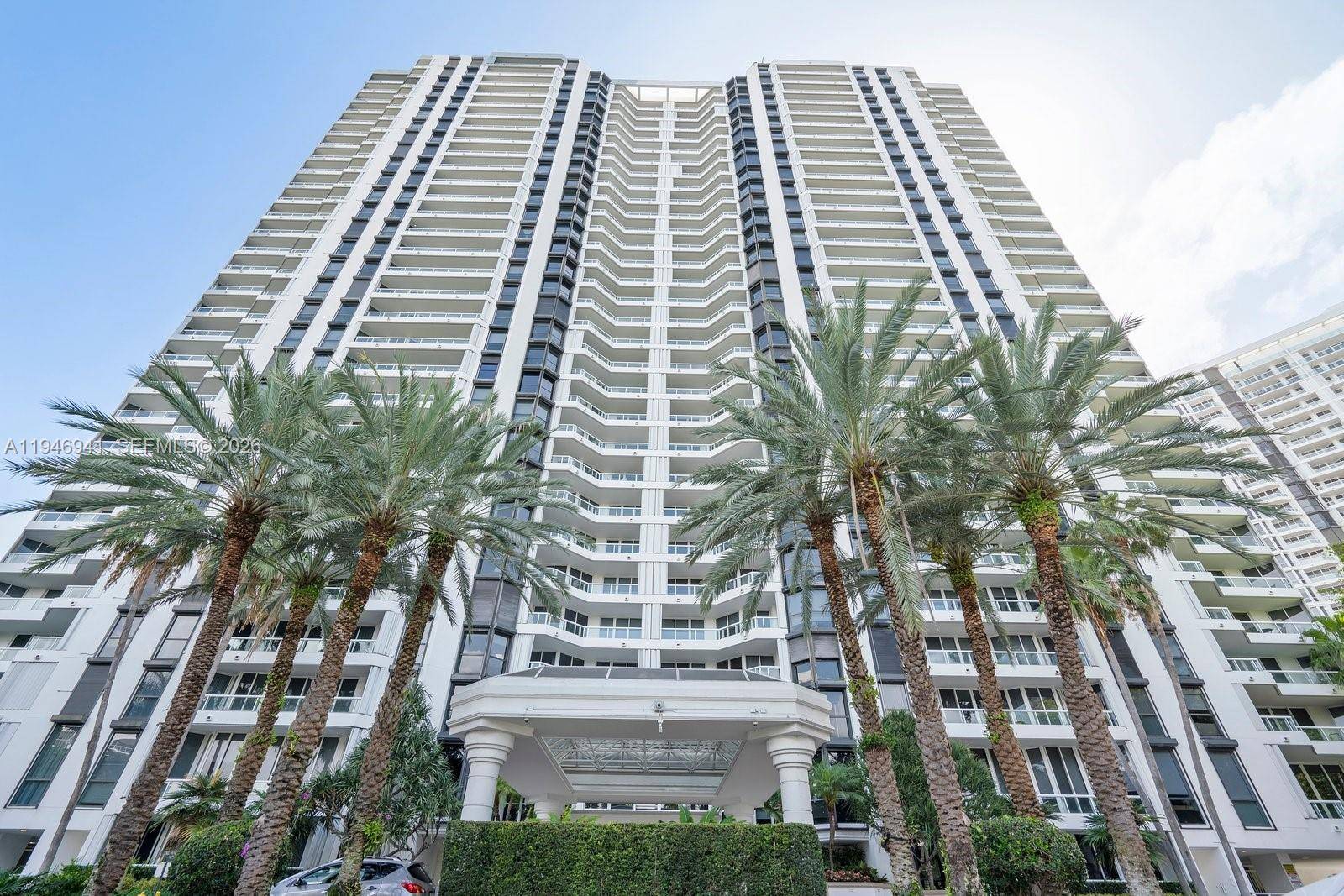 21205 NE 37th AveAventura - Condo/Co-Op/Annual,Condo condo unit 2204 - picture