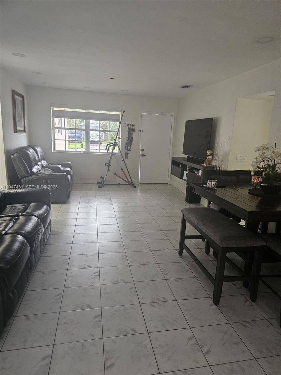 8930 SW 197th TerCutler Bay - picture