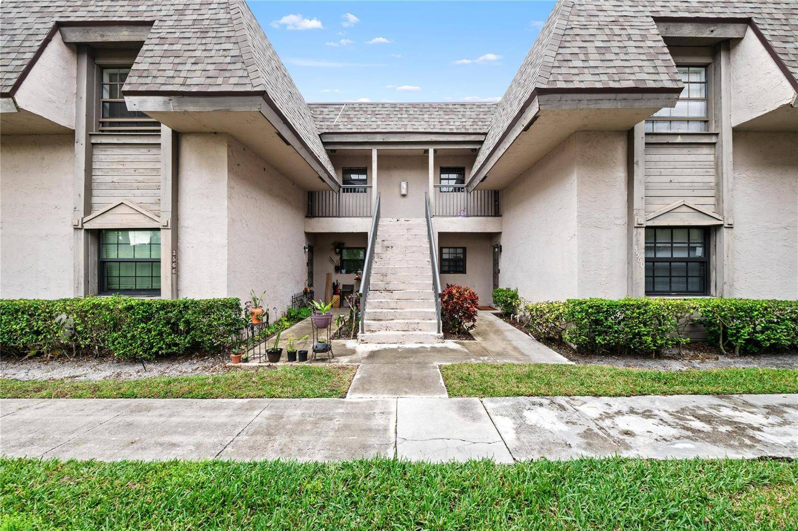 3574 NW 95thFort Lauderdale - Grenadier Lakes condo unit 8q - picture
