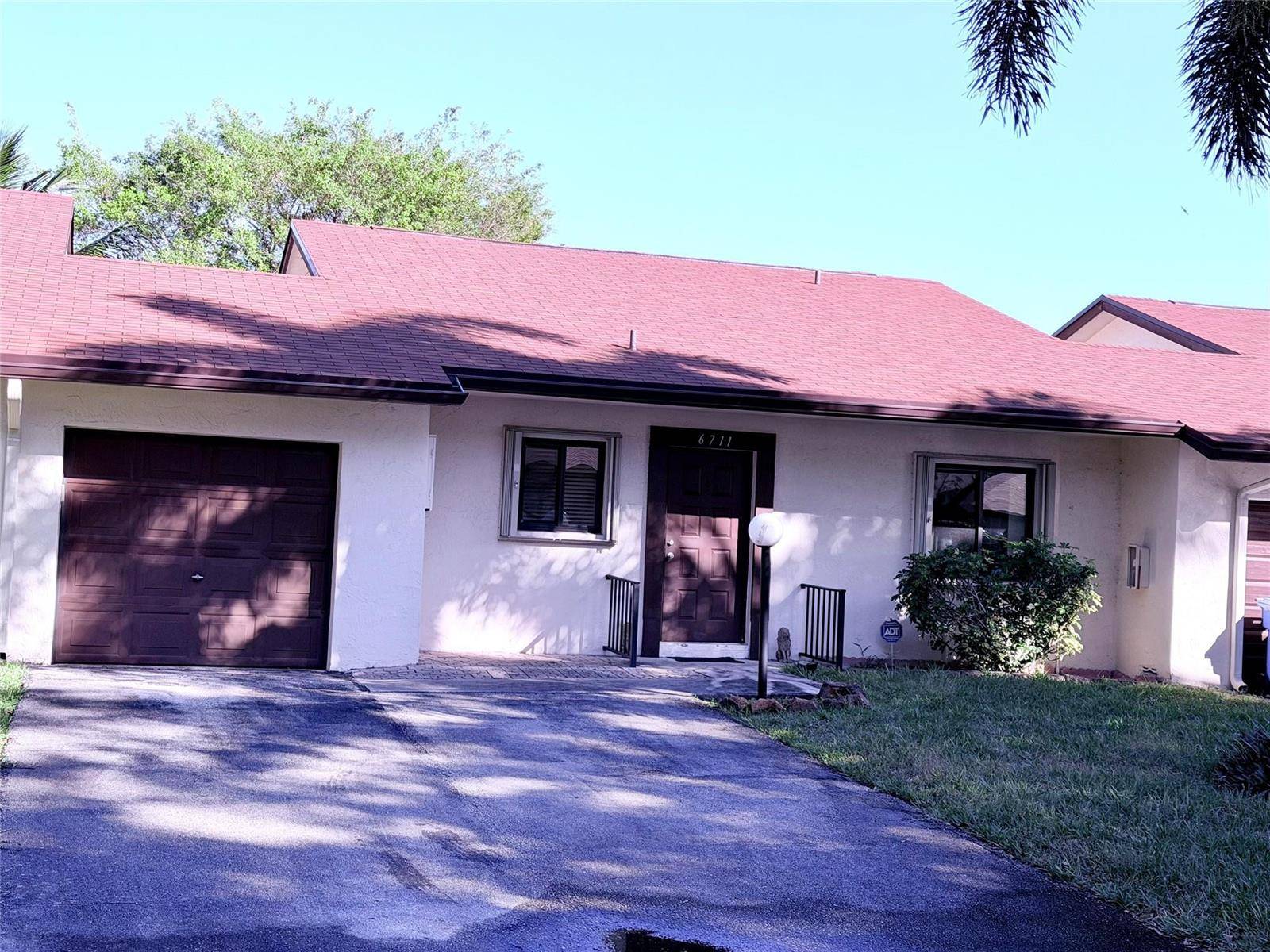 6711 S ParkwayMargate - Venetian Lakes condo unit 2-10 - picture