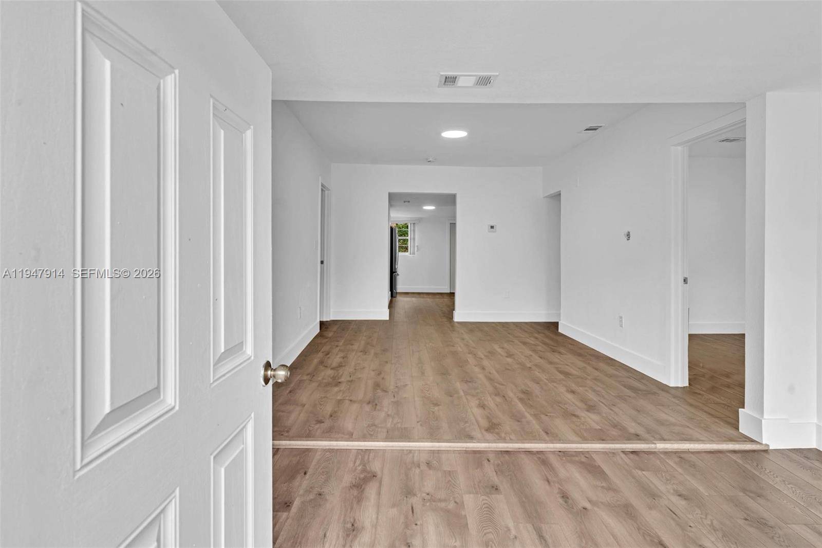 2636 SW 29th CtMiami - picture