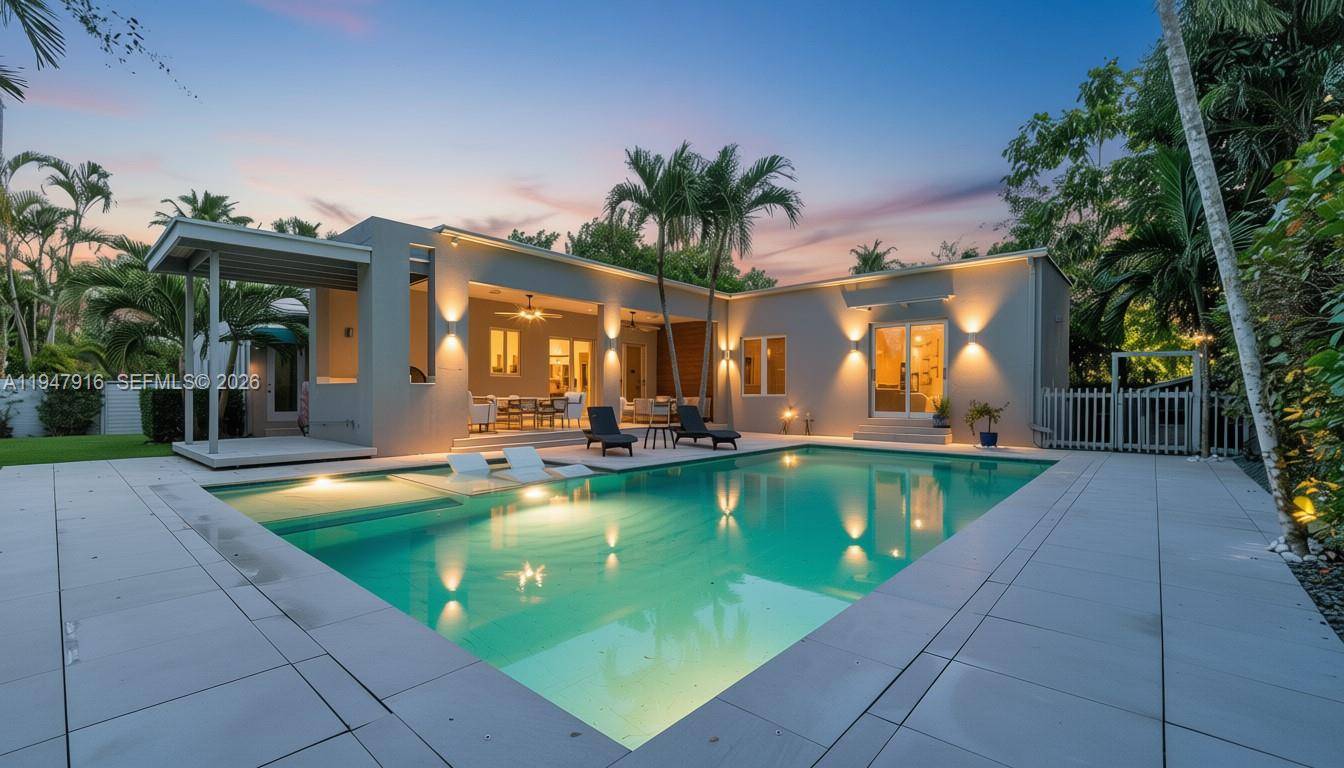 760 NE 115th StBiscayne Park - picture