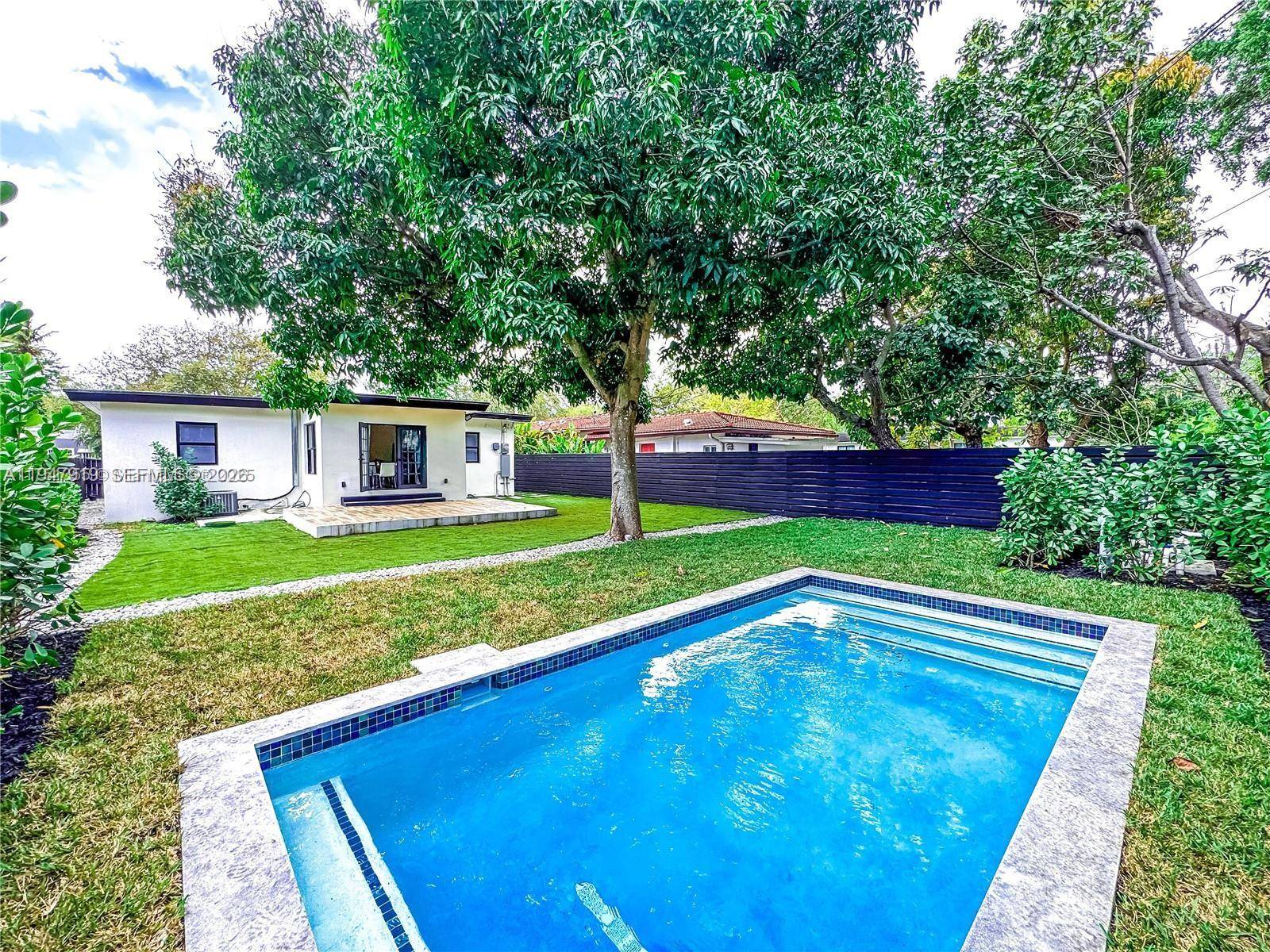 311 NE 90th StEl Portal - picture