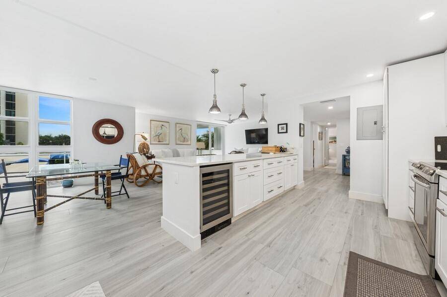 2200 S OceanDelray Beach - Coastal House condo unit 203 - picture