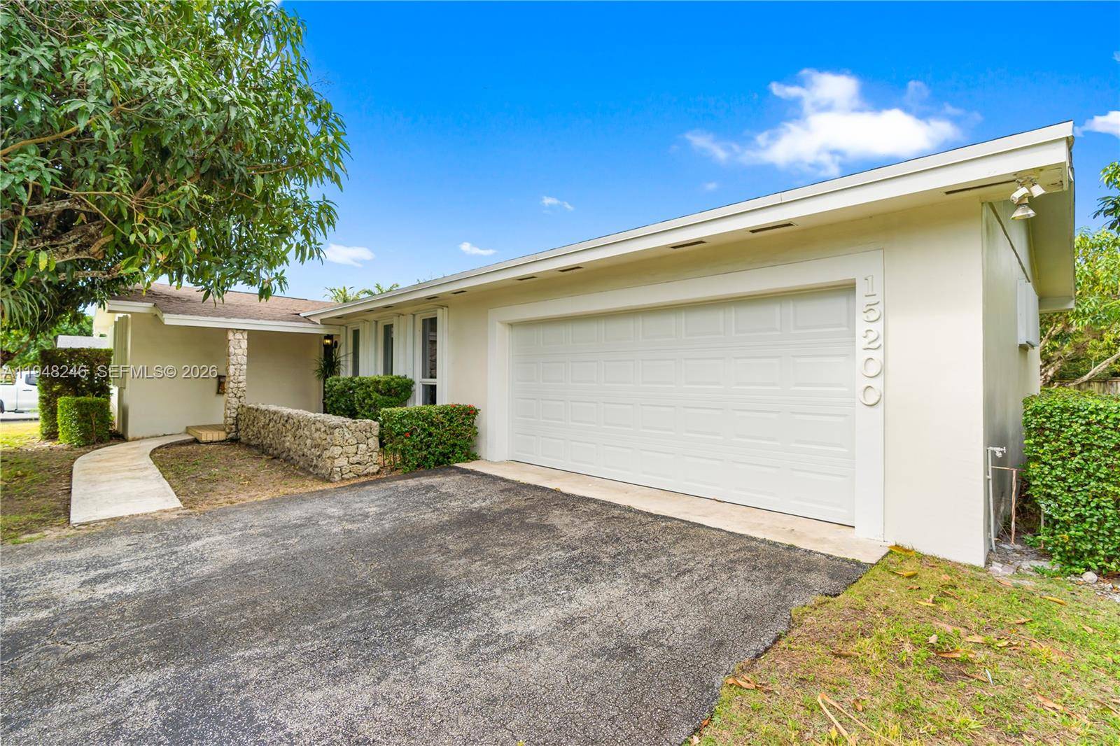15200 SW 84th AvePalmetto Bay - picture