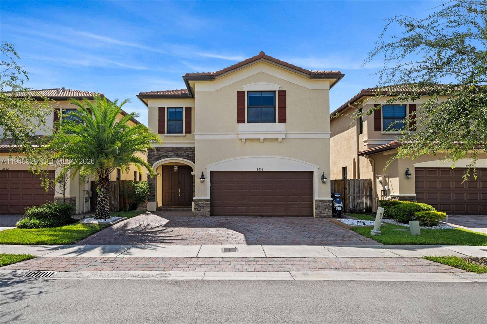 8658 NW 99th PathDoral - picture