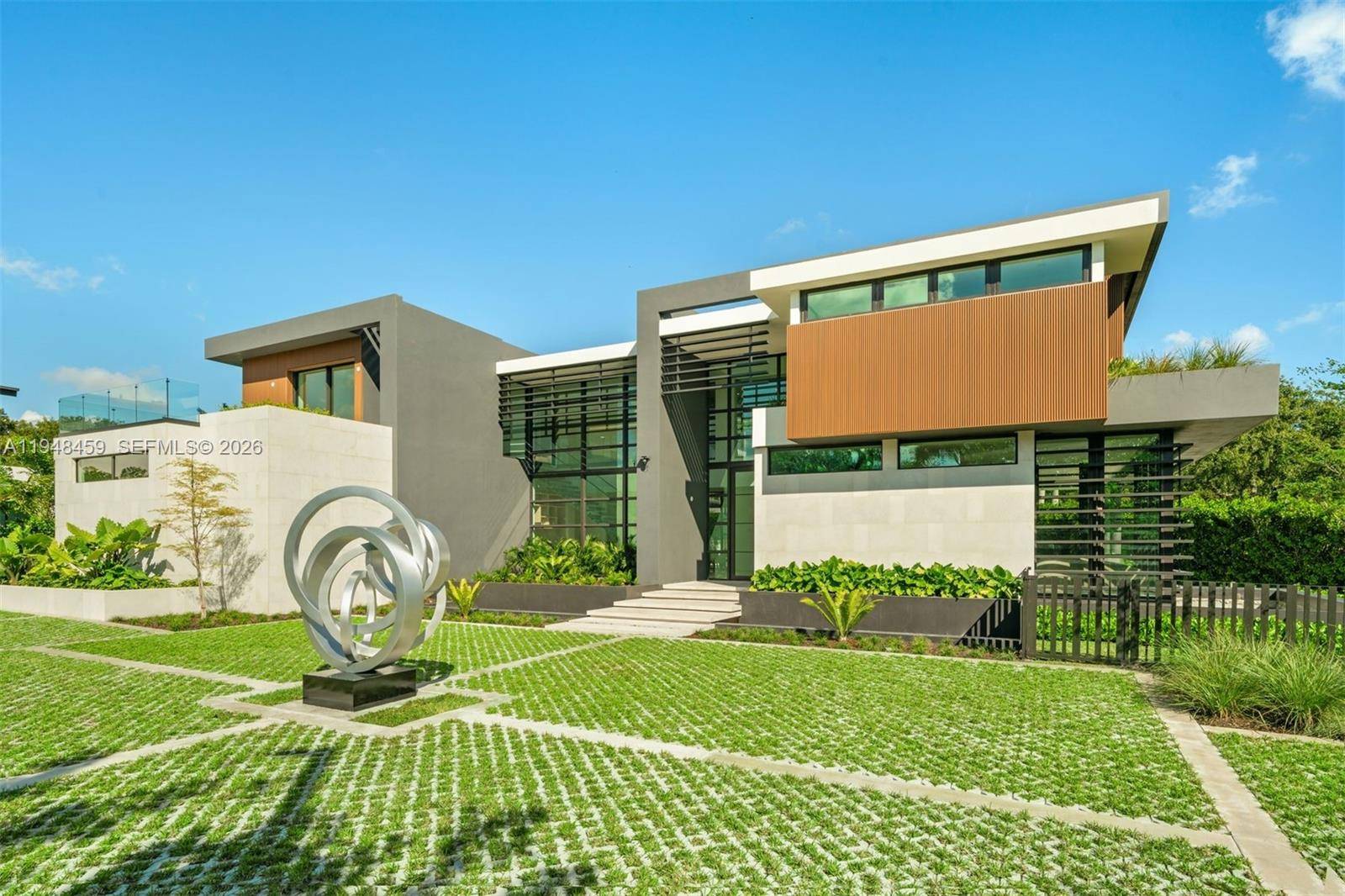 5845 SW 130th TerPinecrest - picture