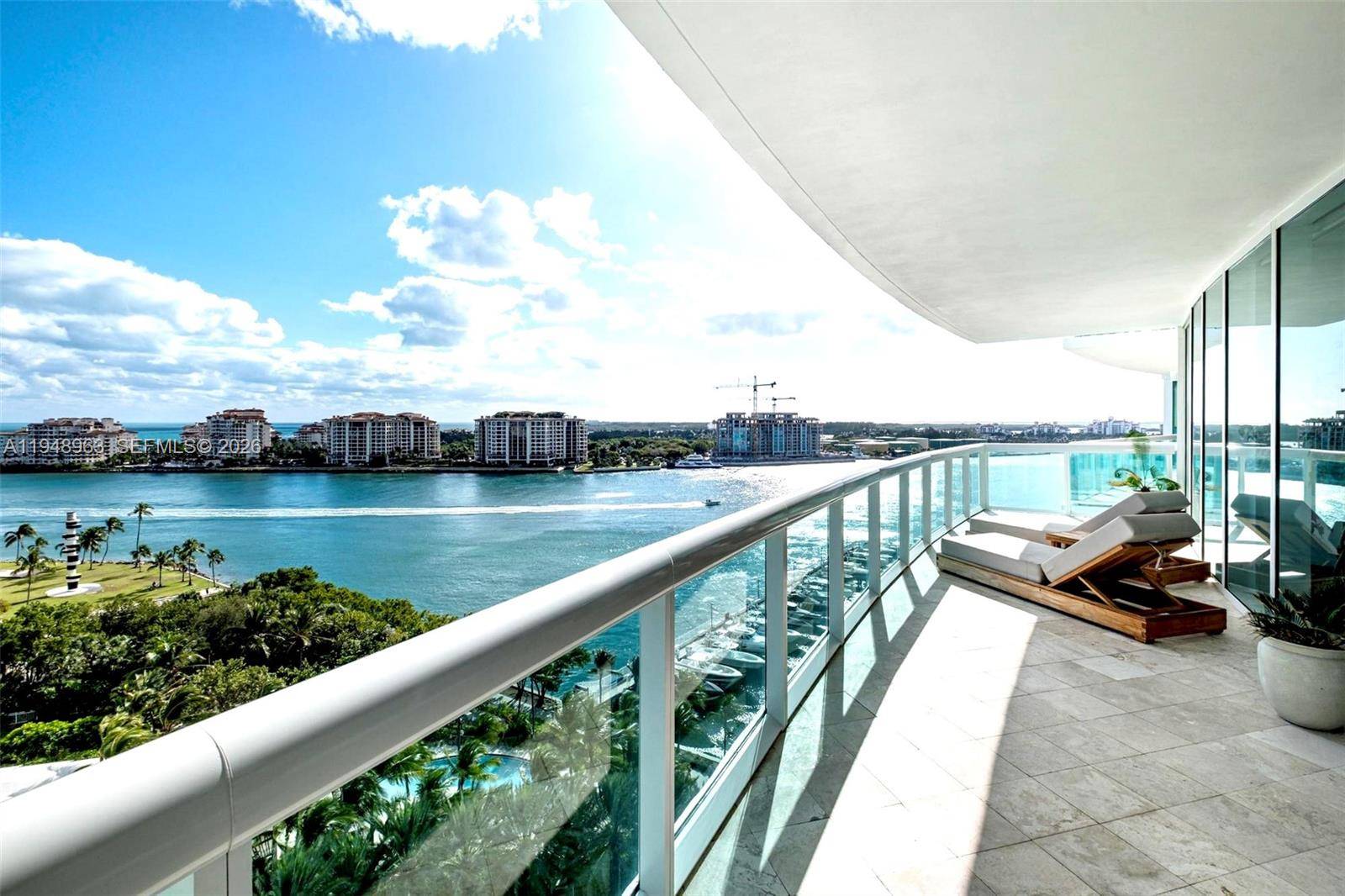 1000 S Pointe DrMiami Beach - Condo/Co-Op/Seasonal,Condo condo unit 1205 - picture