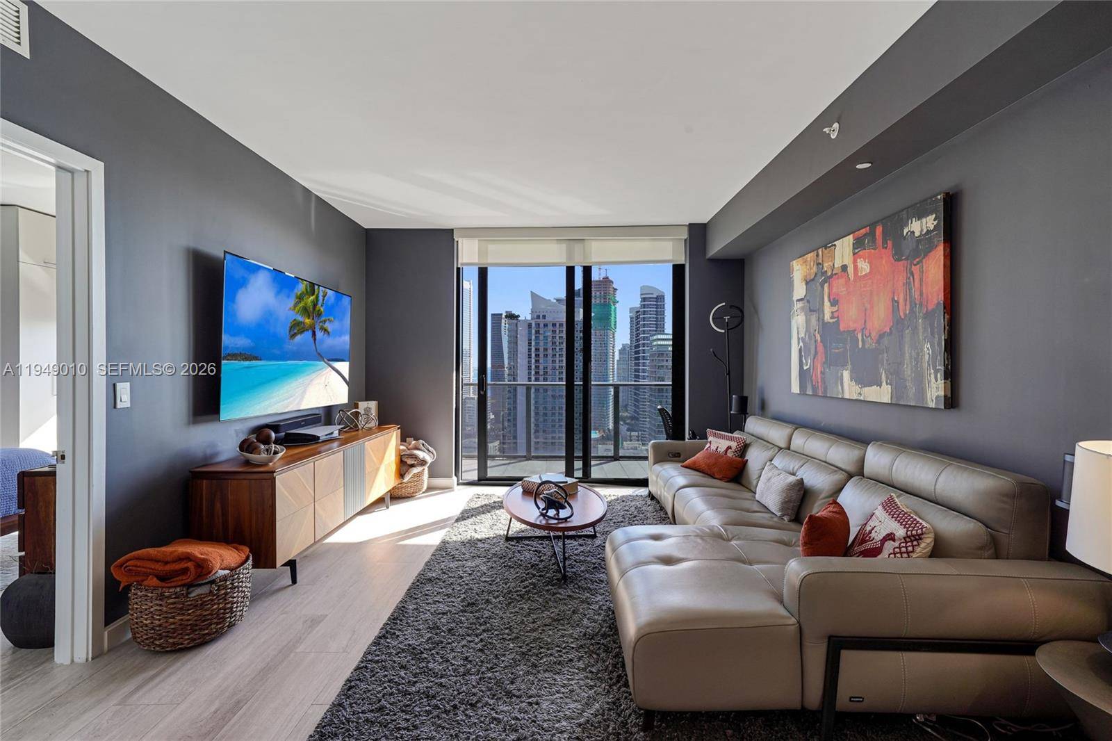 45 SW 9th StMiami - Condo 5+ Stories,Condo condo unit 3405 - picture