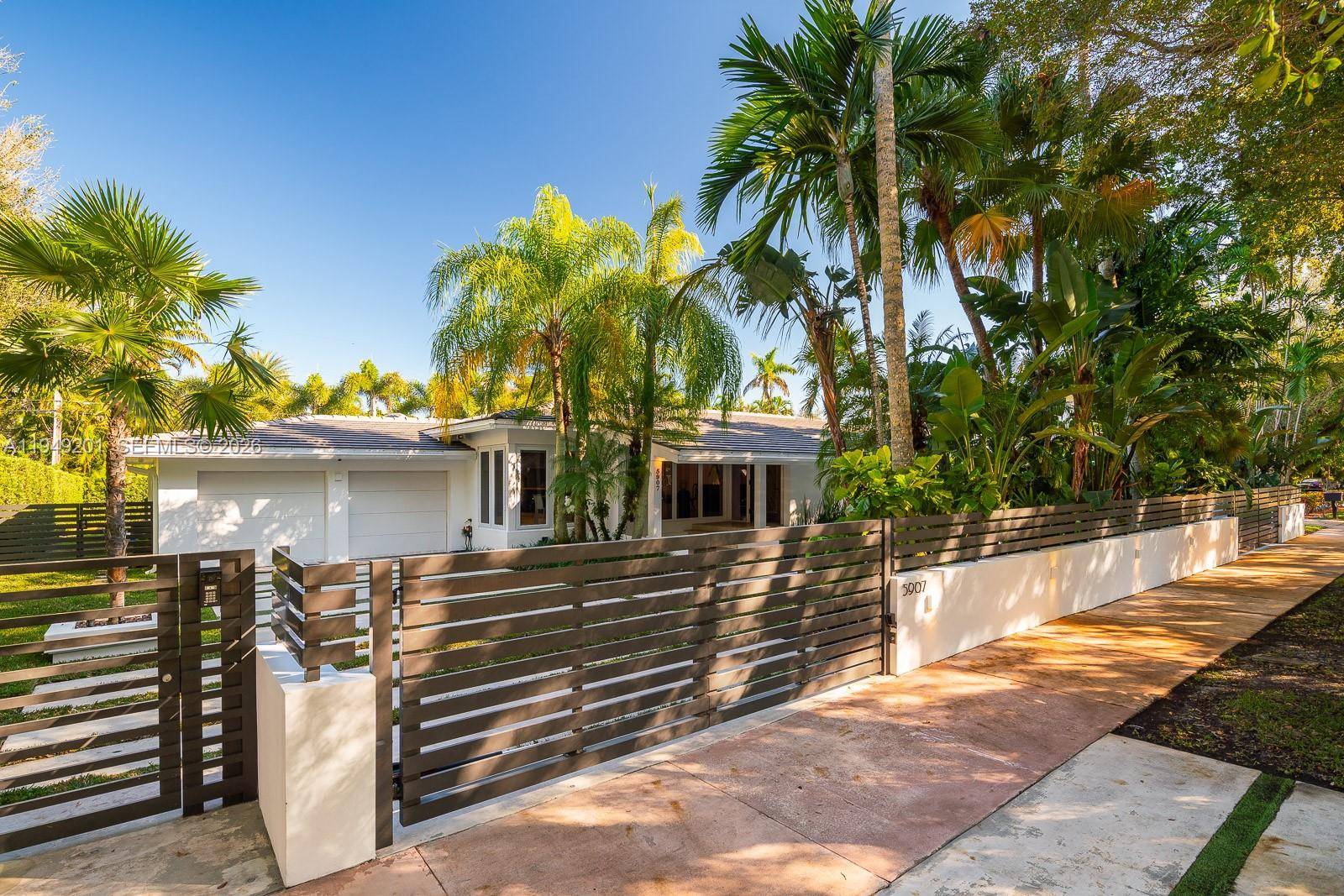 5907 Riviera DrCoral Gables - picture