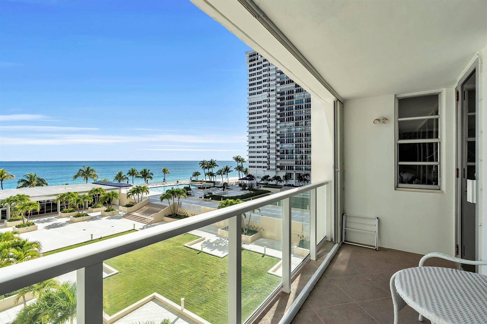 4300 N OceanFort Lauderdale - PLAZA EAST condo unit 4F - picture