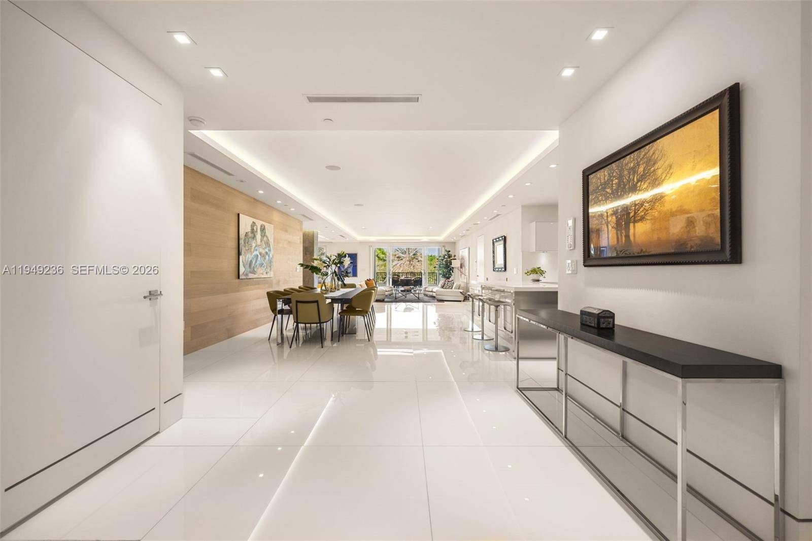 3535 Hiawatha AveCoconut Grove - Condo 5+ Stories,Condo condo unit 305 - picture