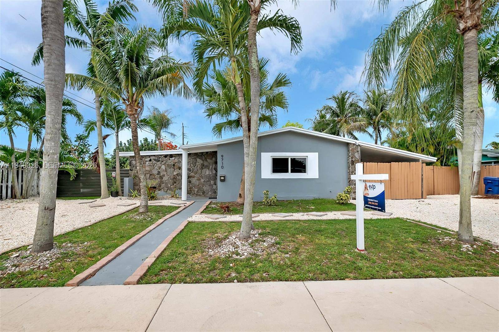 9710 SW SW 161 STMiami - picture
