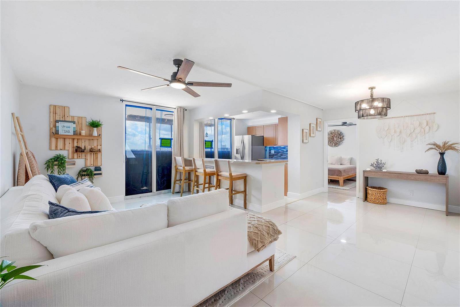 1505 N RiversidePompano Beach - INTRACOASTAL TOWER condo unit 1003 - picture