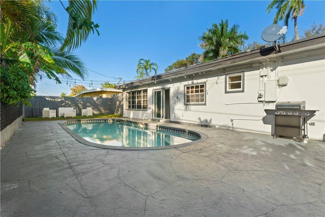 19340 NE 19North Miami Beach - picture