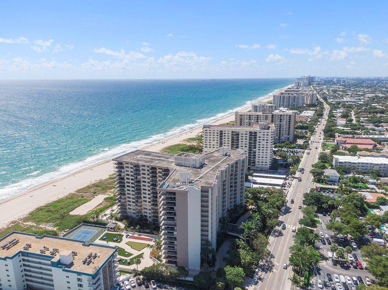 1800 S OceanLauderdale By The Sea - HAMPTON BEACH CLUB condo unit 410 - picture