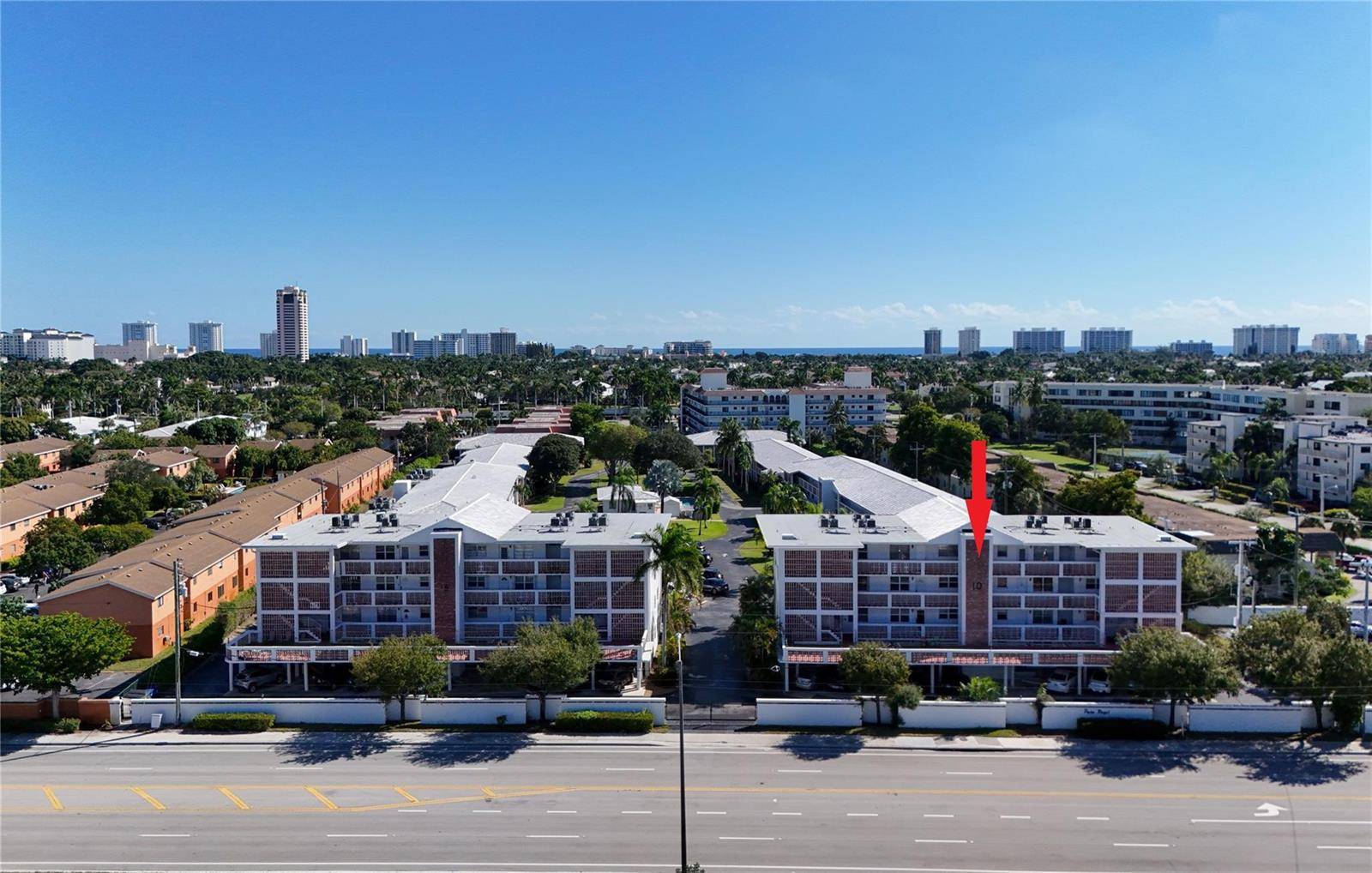 10 SE 13thBoca Raton - PALM ROYAL CONDOMINIUM condo unit B3 - picture