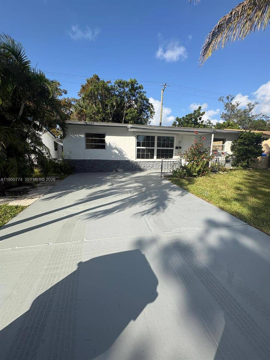 6311 SW 8th StNorth Lauderdale - picture