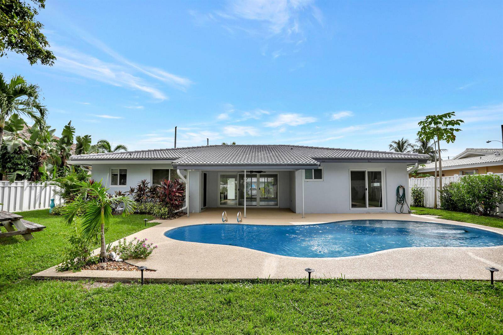 421 SE 5Pompano Beach - picture