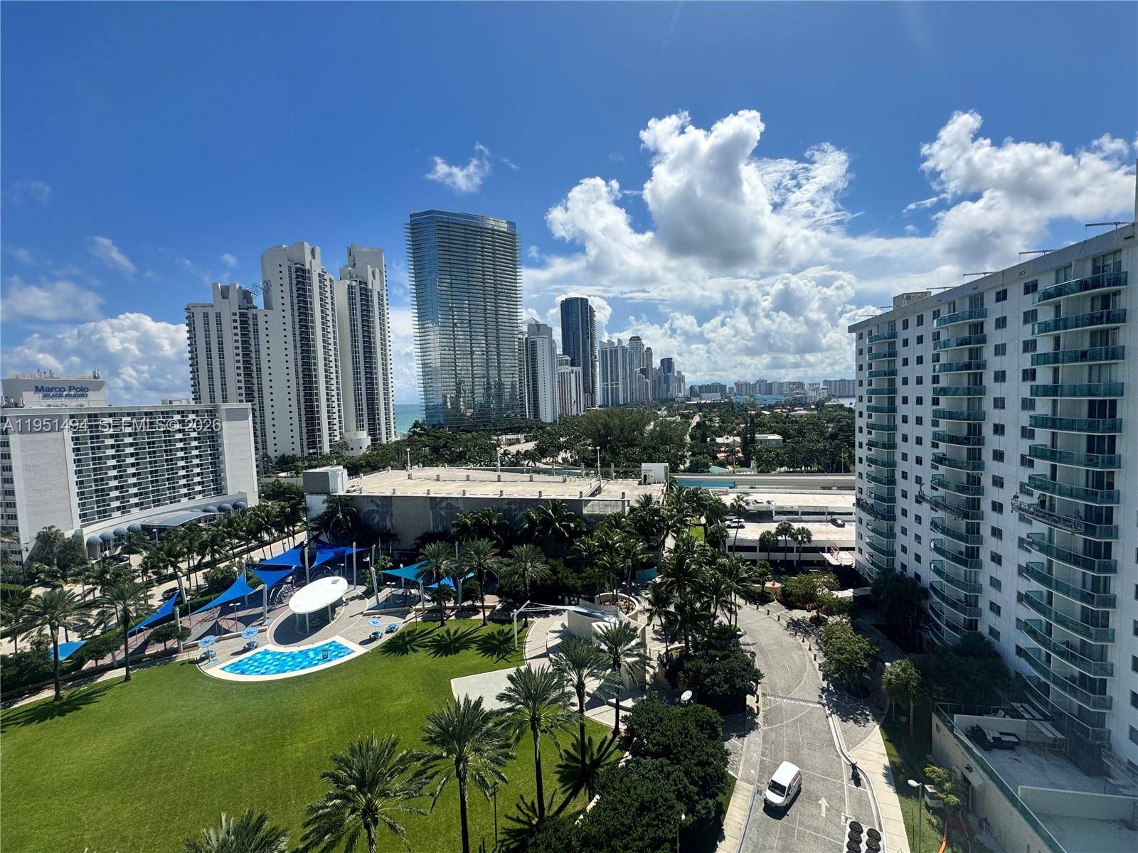 19370 Collins AveSunny Isles Beach - Condo/Co-Op/Annual,Condo condo unit 1427 - picture