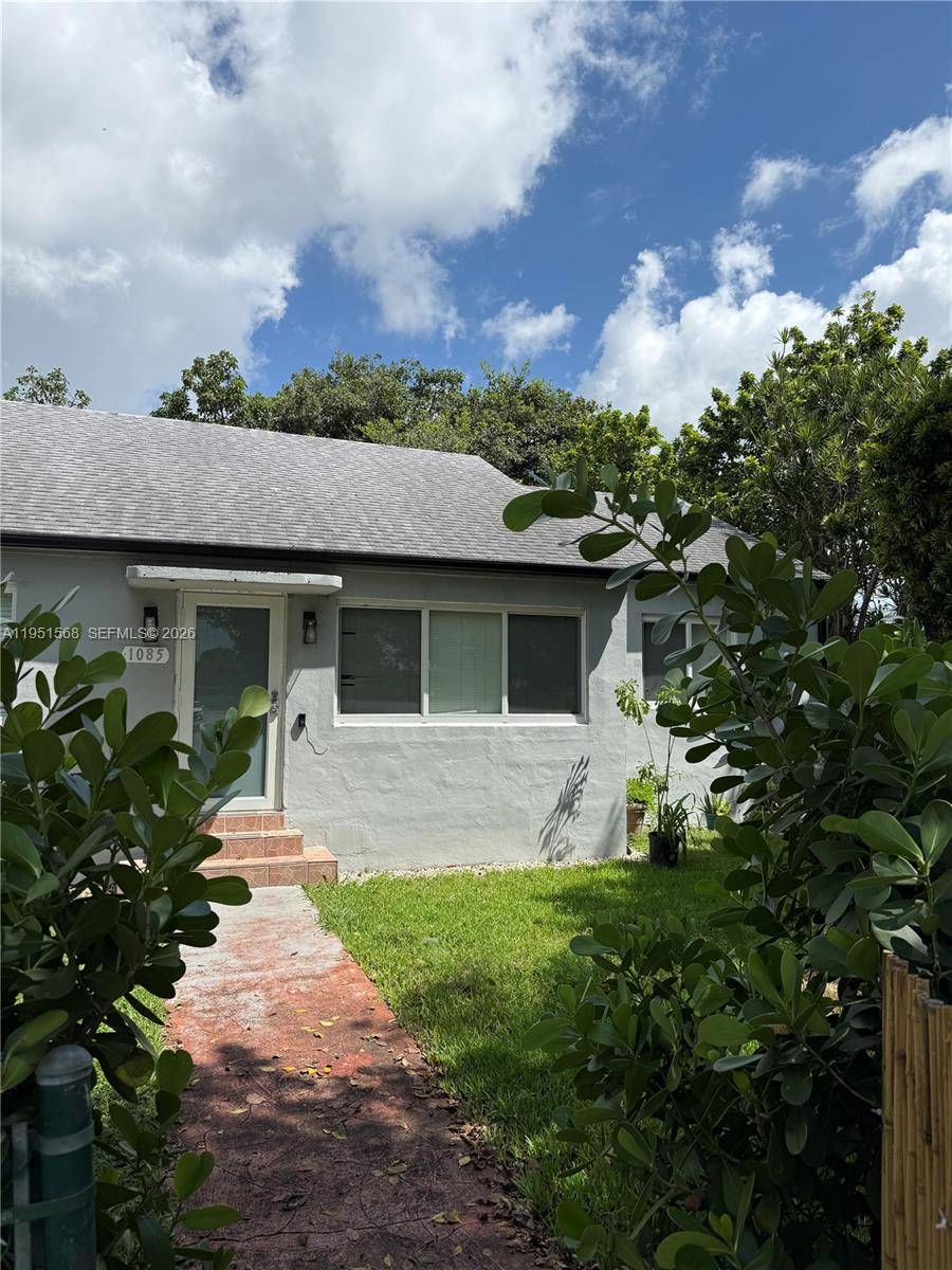 1085 NW 48th StMiami - picture