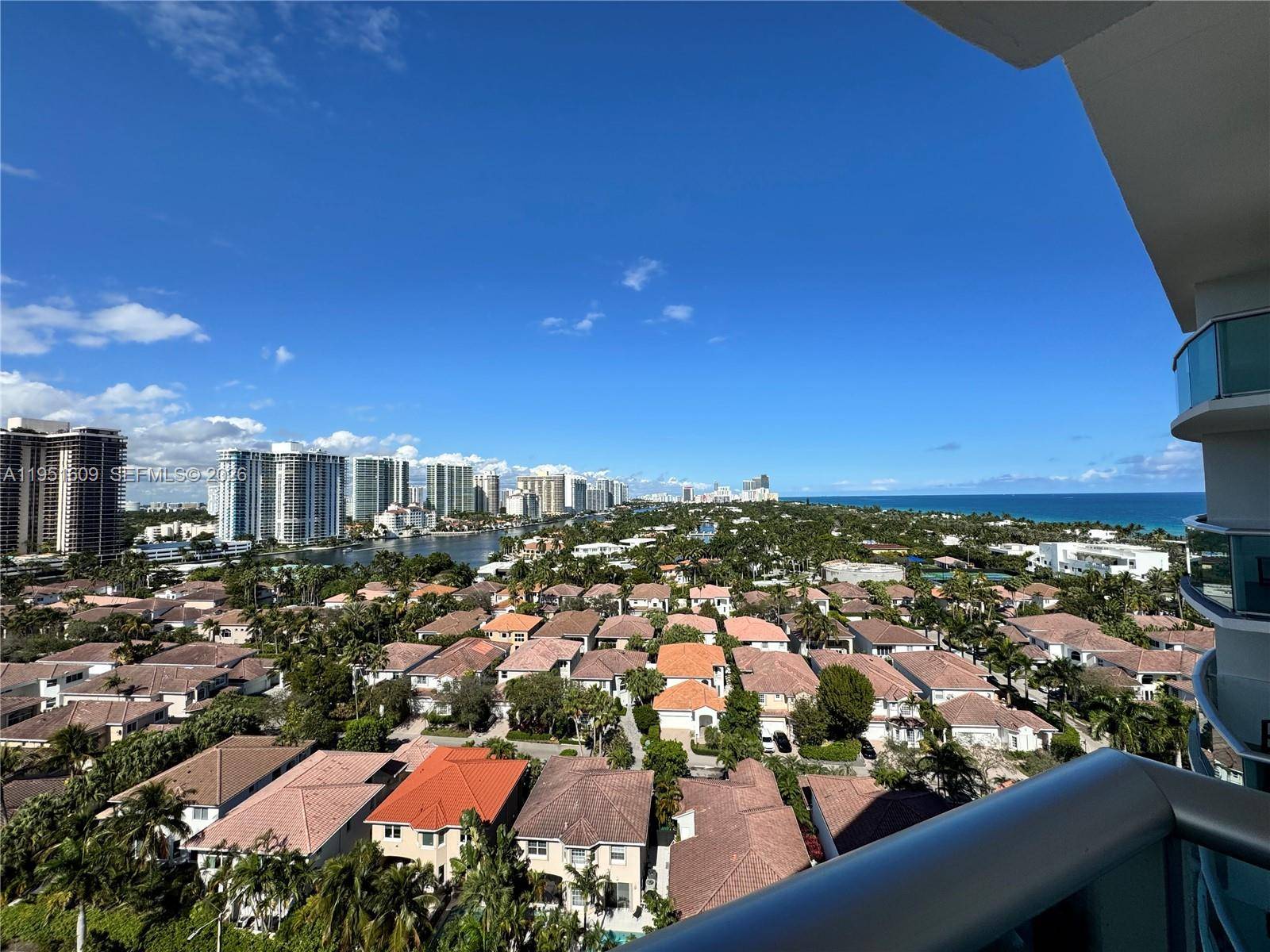 19370 Collins AveSunny Isles Beach - Condo/Co-Op/Seasonal,Condo condo unit 1520 - picture