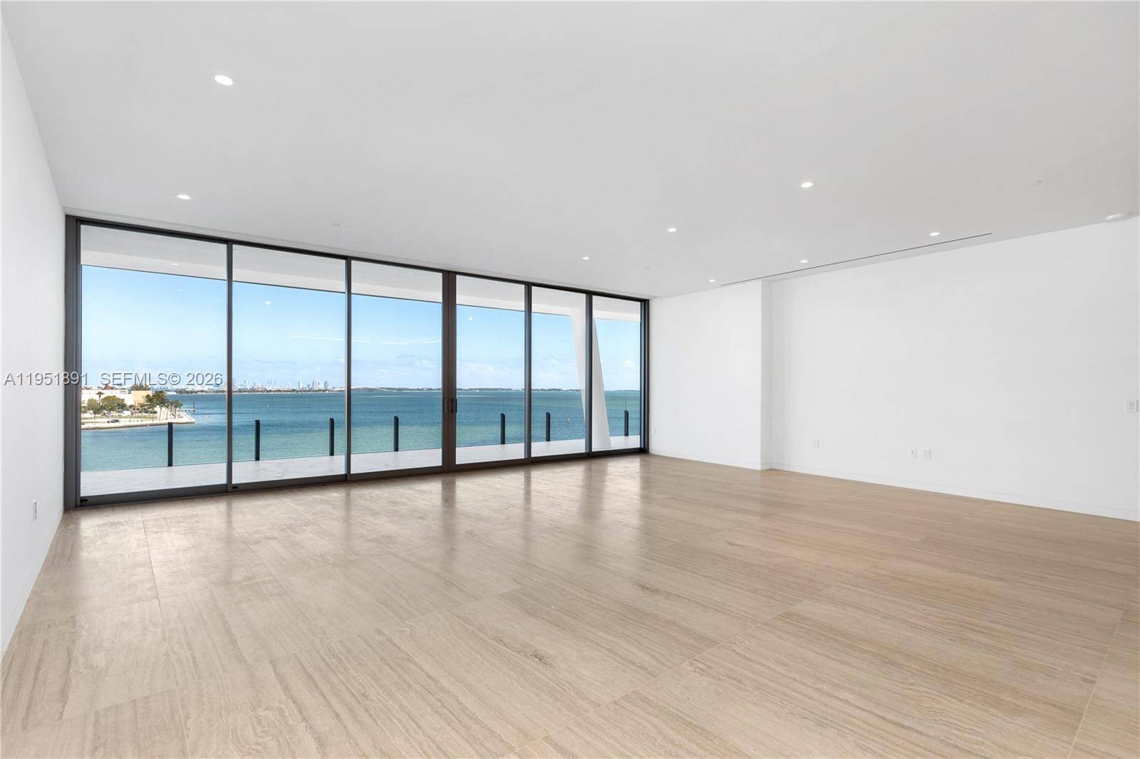 5 Grove Isle DrMiami - Vita Grove Isle,LUCE 501 condo unit L501 - picture