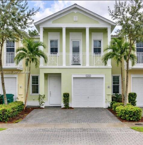 10780 NW 74th LnDoral - picture