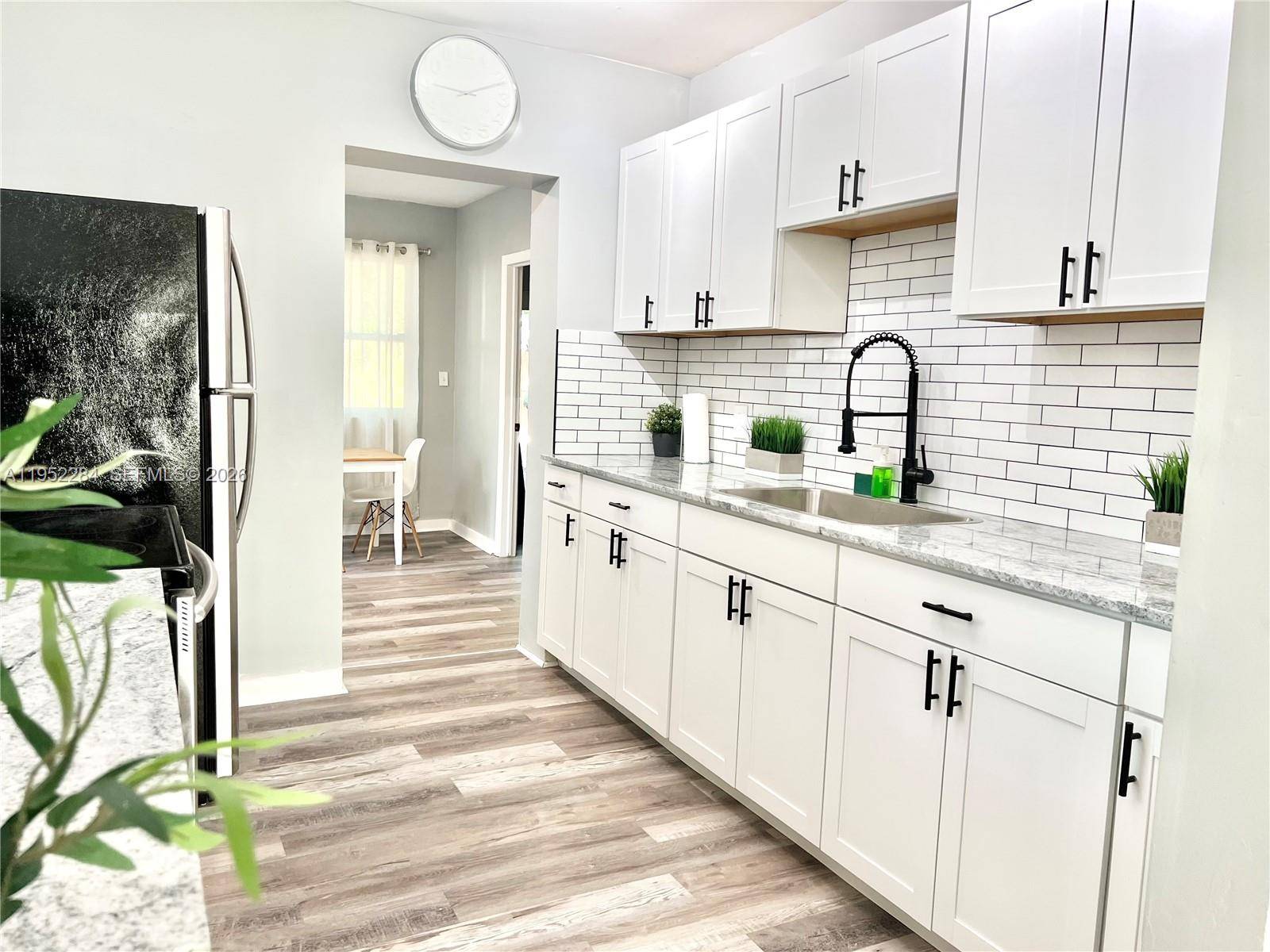 436 NW 15th AveFort Lauderdale - picture