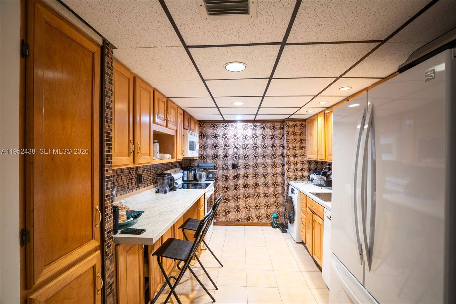 2101 Atlantic Shores BlvdHallandale Beach - DESOTO PARK NORTH CONDO condo unit 120 - picture
