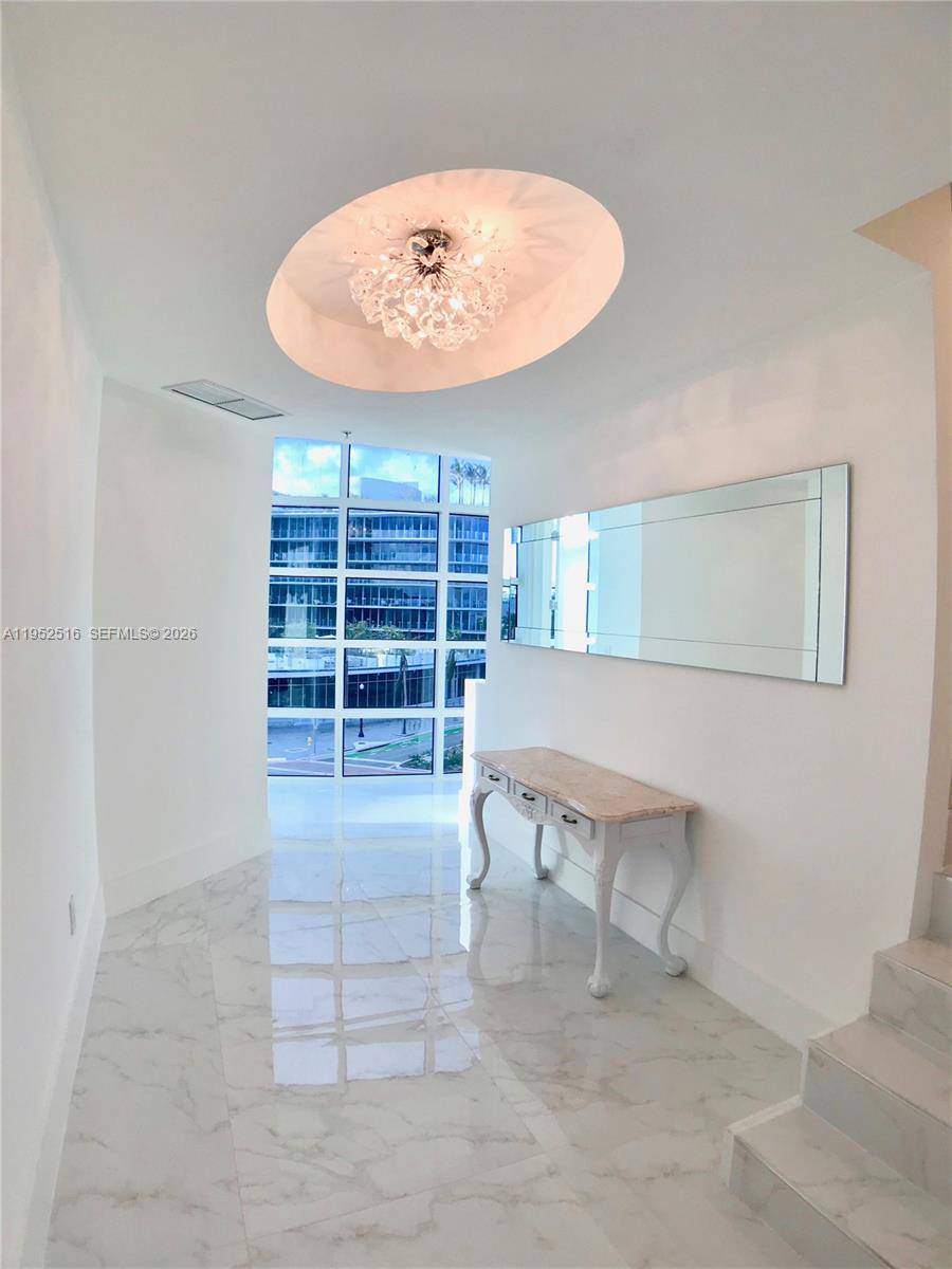 50 S Pointe DrMiami Beach - Condo/Co-Op/Annual,Condo condo unit LOFT4 - picture
