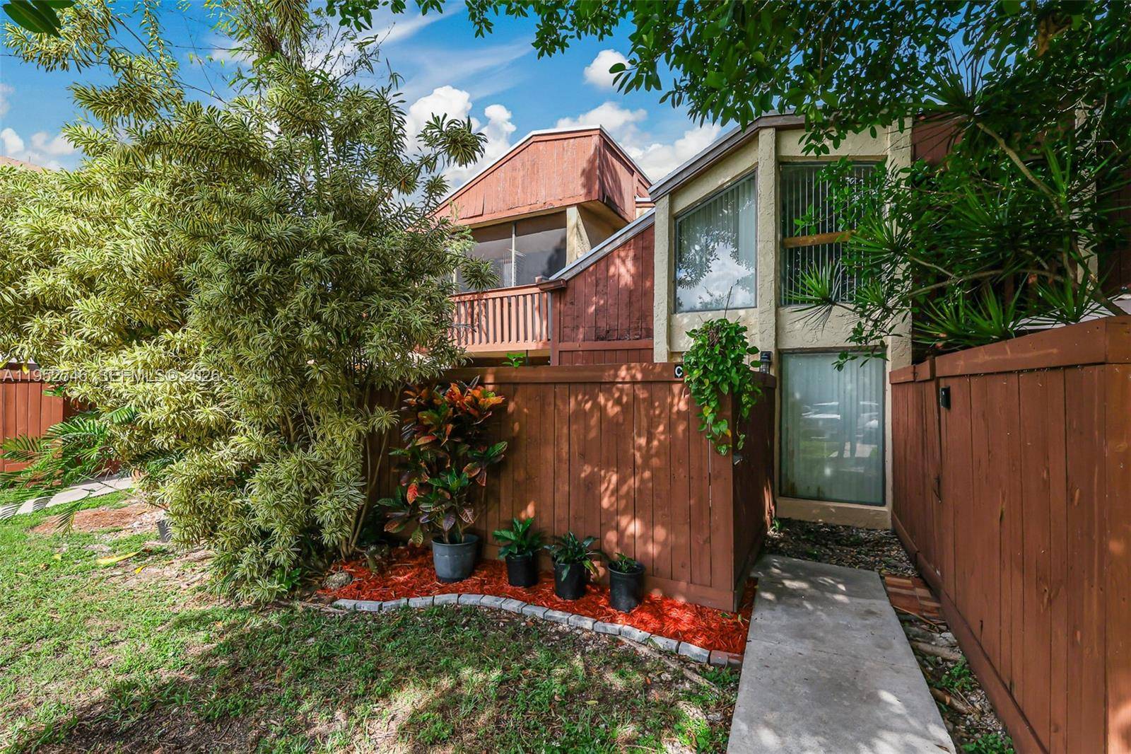 7014 SW 114th PlMiami - SNAPPER VILLAGE PH 2 SEC condo unit C53 - picture