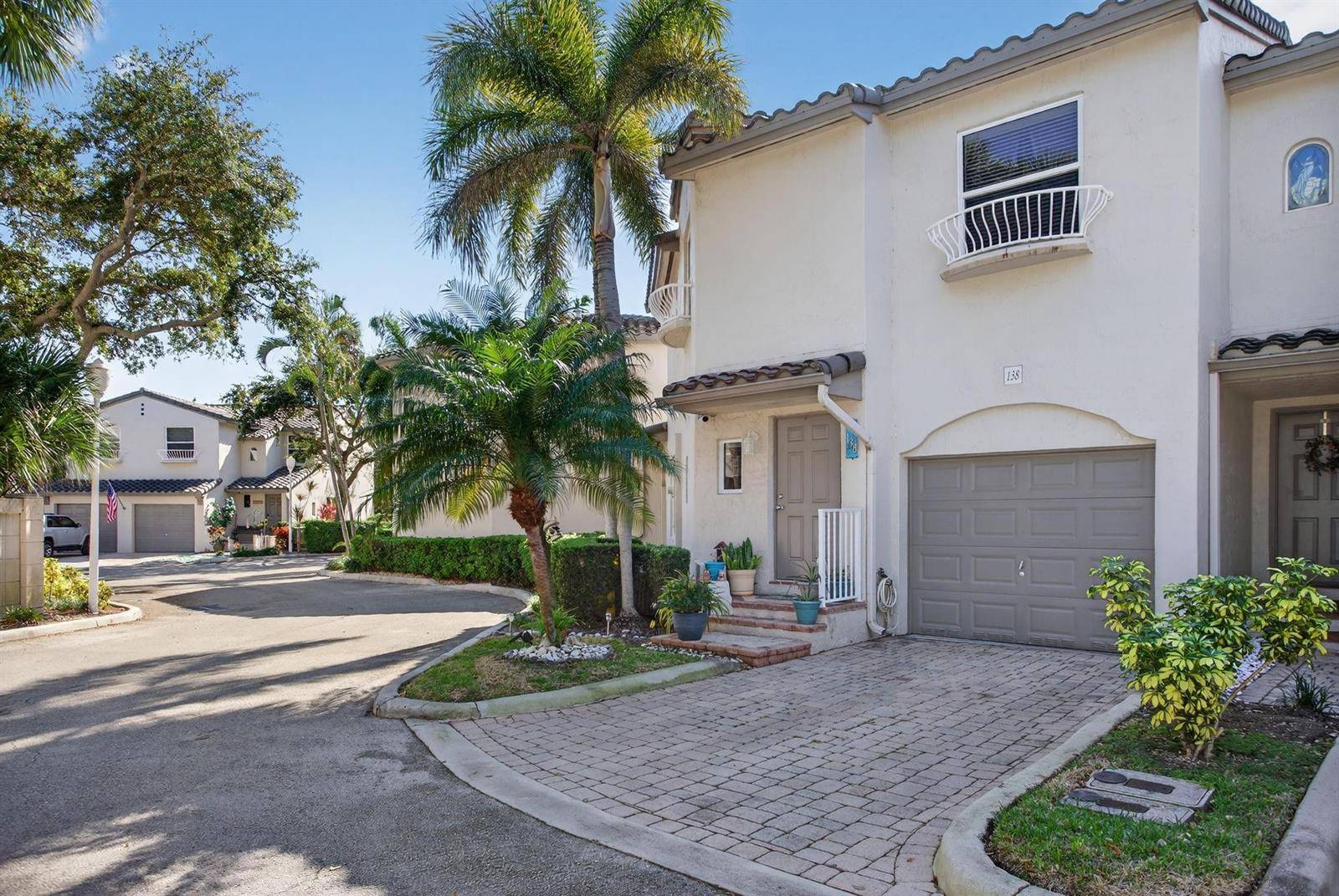 1900 OceanwalkPompano Beach - Townhouse condo unit 138 - picture