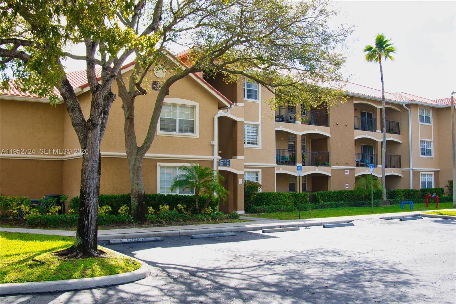 215 SW 117th TerPembroke Pines - MARQUESA CONDO condo unit 14304 - picture