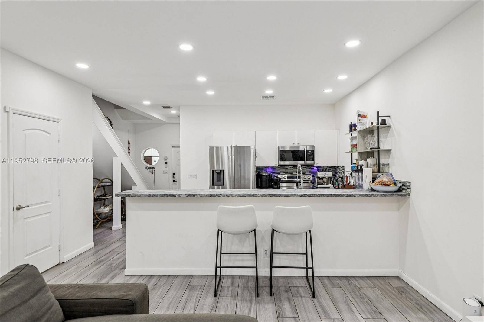2307 Washington StHollywood - TUSCAN VIEW CONDOMINIUM condo unit 5 - picture