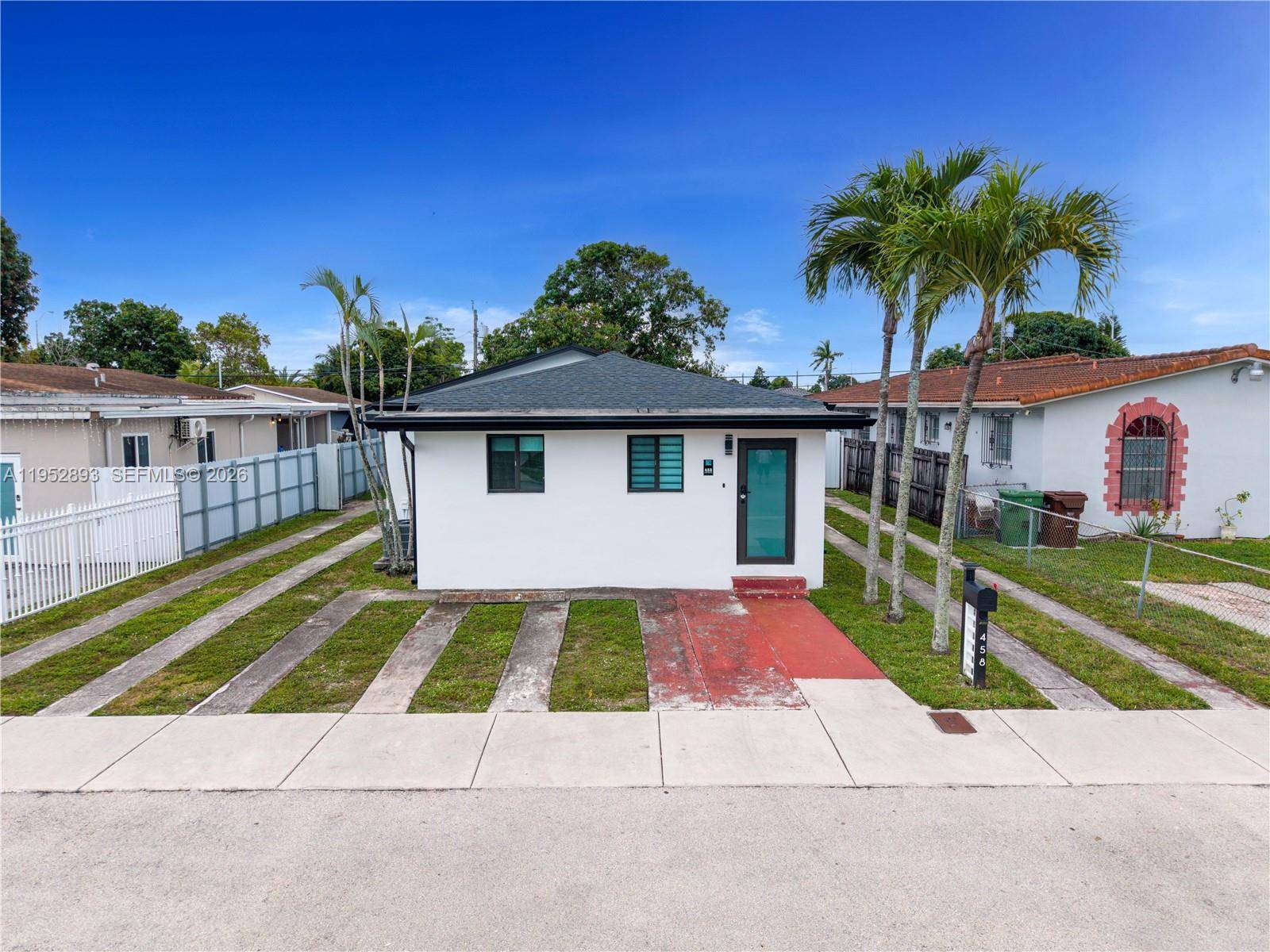 458 E 20th StHialeah - picture