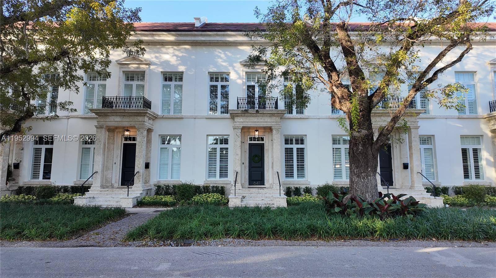 641 Almeria AveCoral Gables - picture
