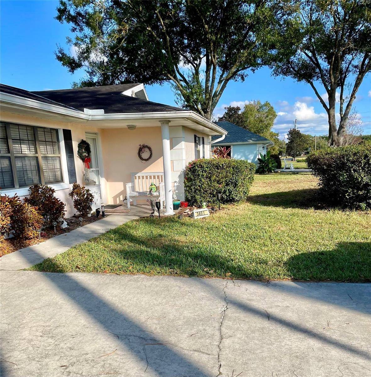 3401 DivotSebring - picture