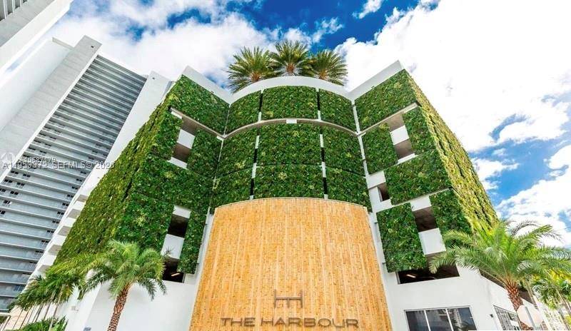 16385 Biscayne BlvdNorth Miami Beach - Condo/Co-Op/Annual,Condo condo unit PH8 - picture