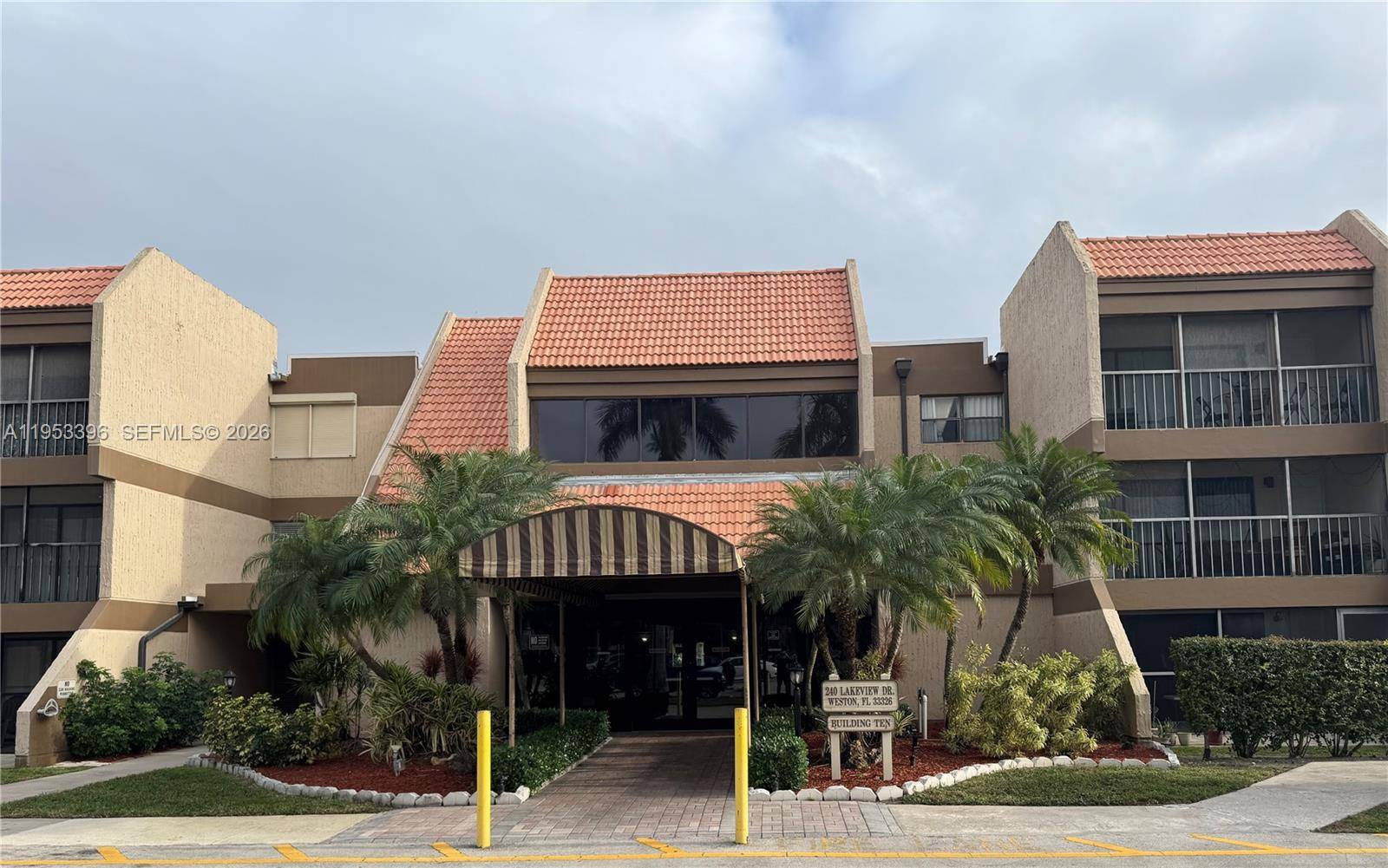 240 Lakeview DrWeston - Condo 1-4 Stories,Condo condo unit 308 - picture