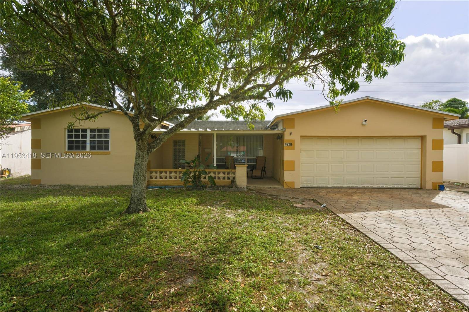 7630 Embassy BlvdMiramar - picture