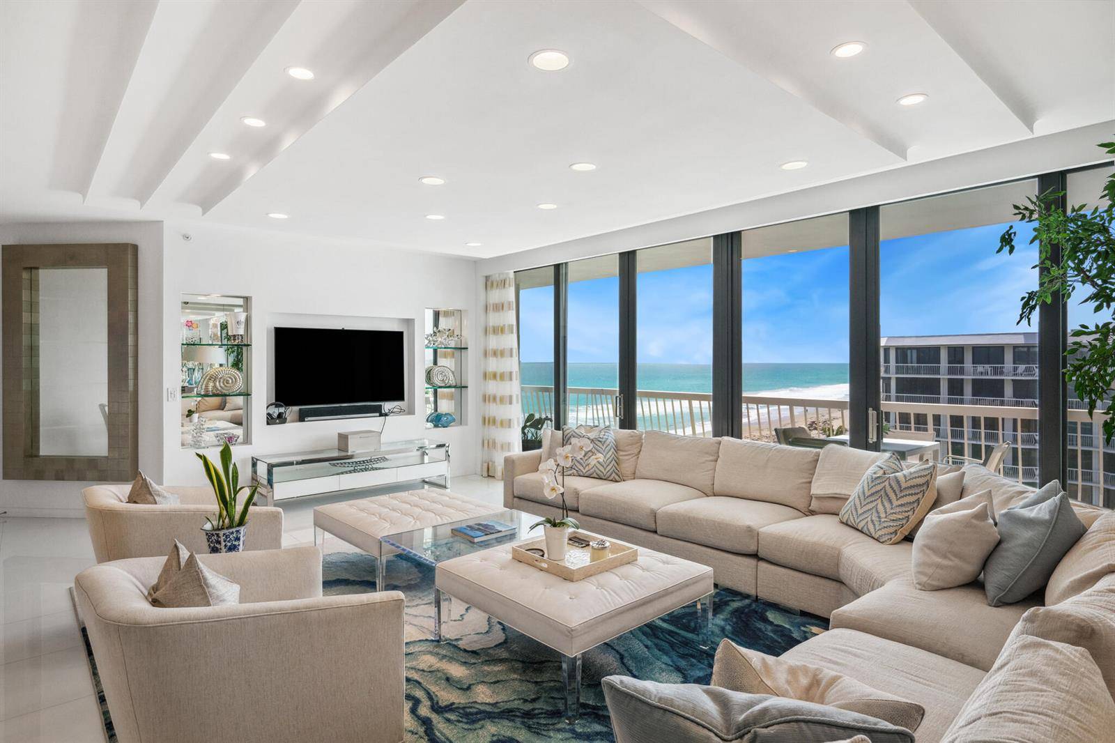 2100 S OceanPalm Beach - TWENTY ONE HUNDRED CONDO condo unit Ph 607n - picture