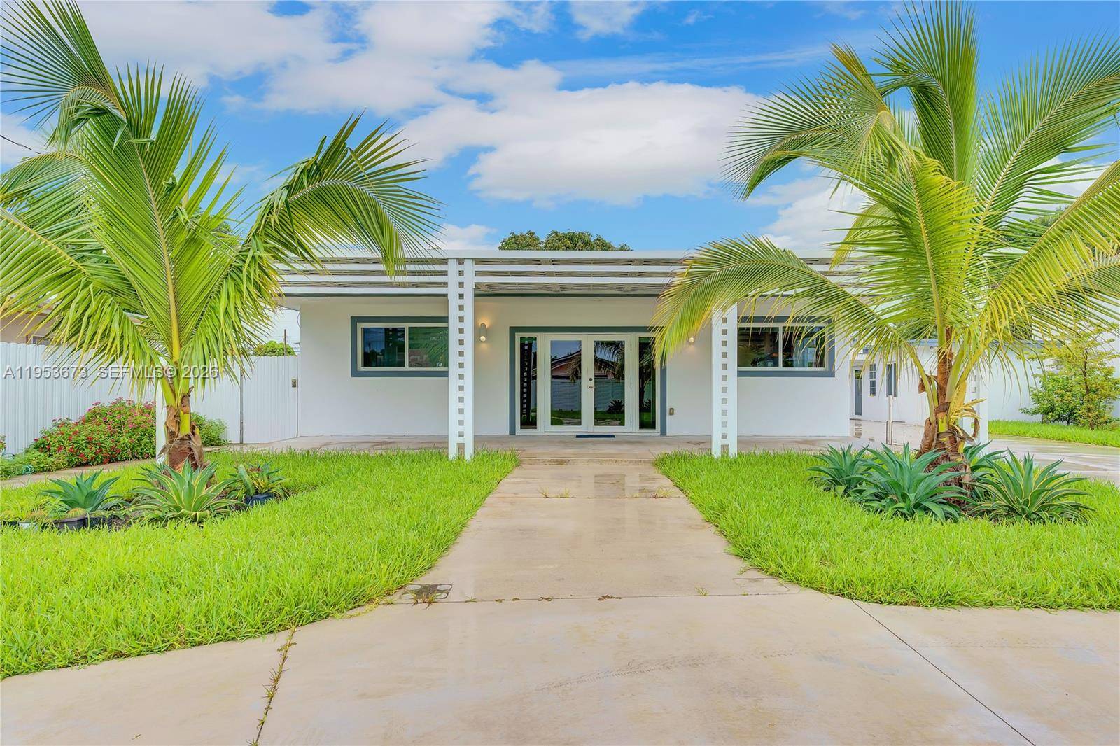 2247 NW 2nd StMiami - picture