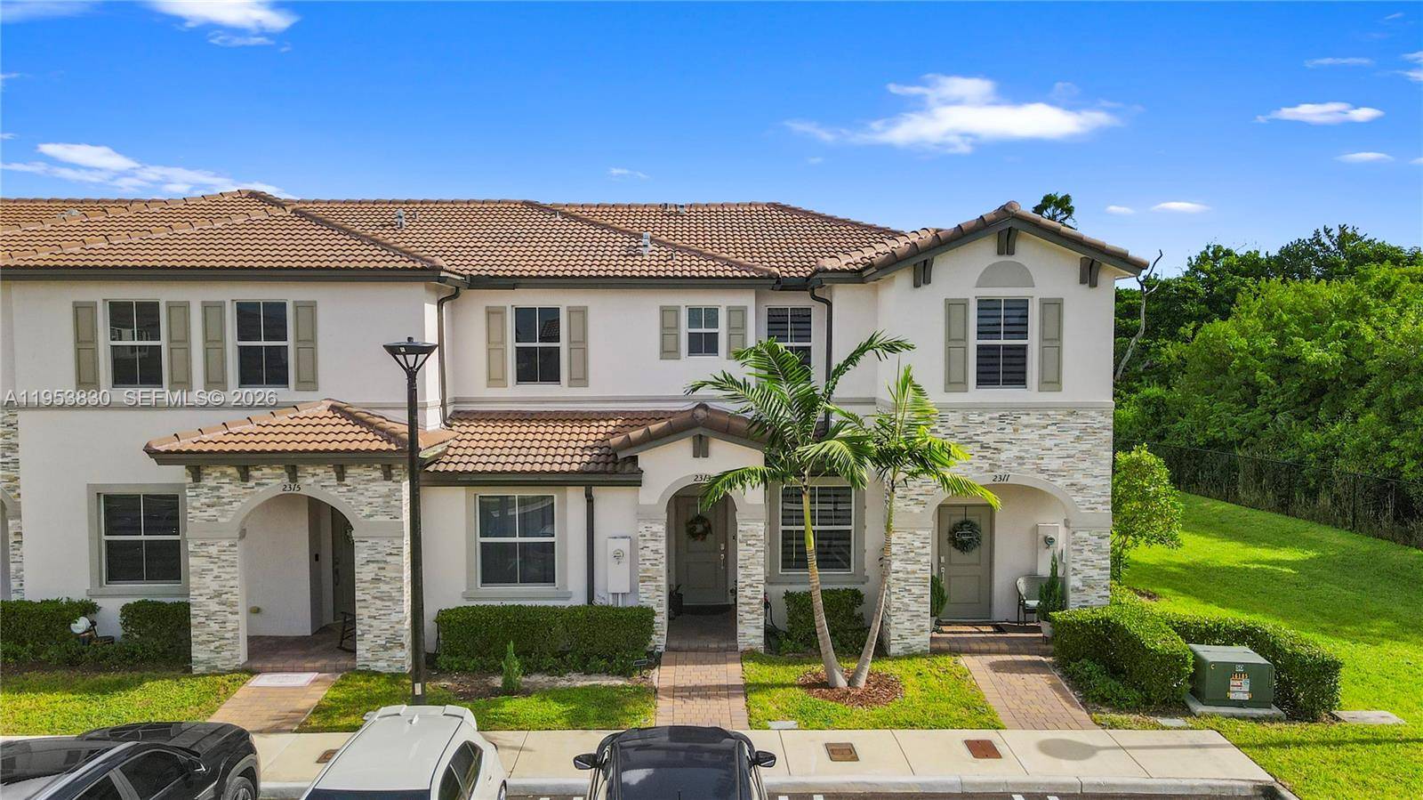 2313 NW 122nd TerMiami - picture