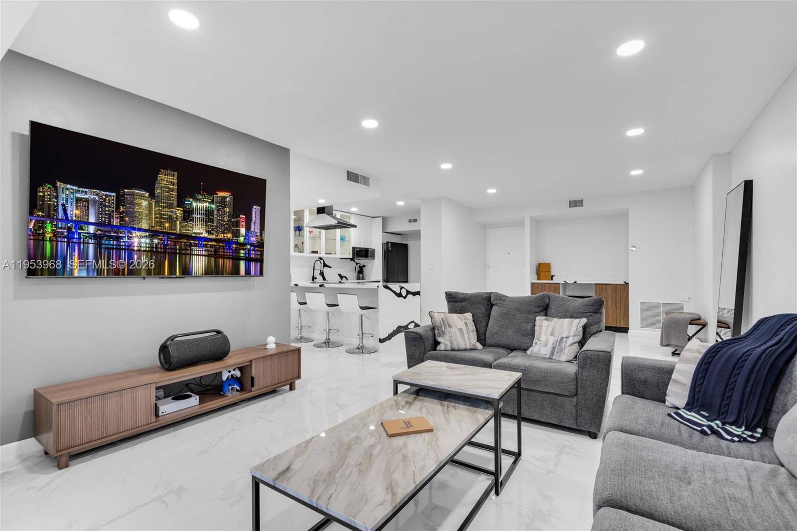 3800 Hillcrest DrHollywood - Condo 5+ Stories,Condo condo unit 203 - picture